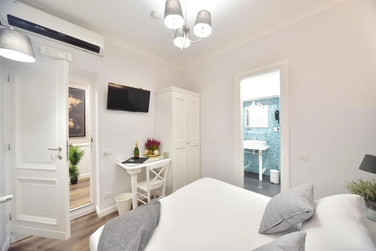 Sacconi Palace Suite Roma Bed & Breakfast